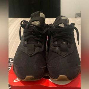 MENS AIR MAX PRE-DAY